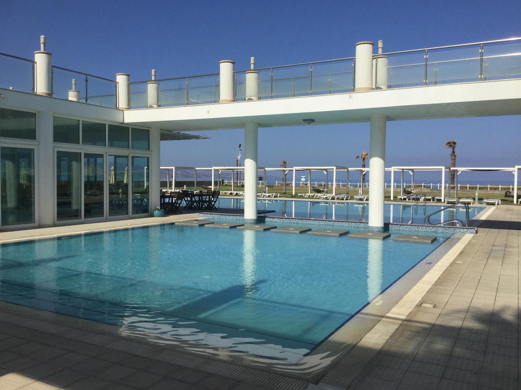 Aphrodite Beachfront Apartment Gaziveren Dış mekan fotoğraf