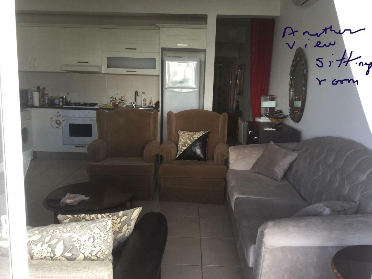Aphrodite Beachfront Apartment Gaziveren Dış mekan fotoğraf