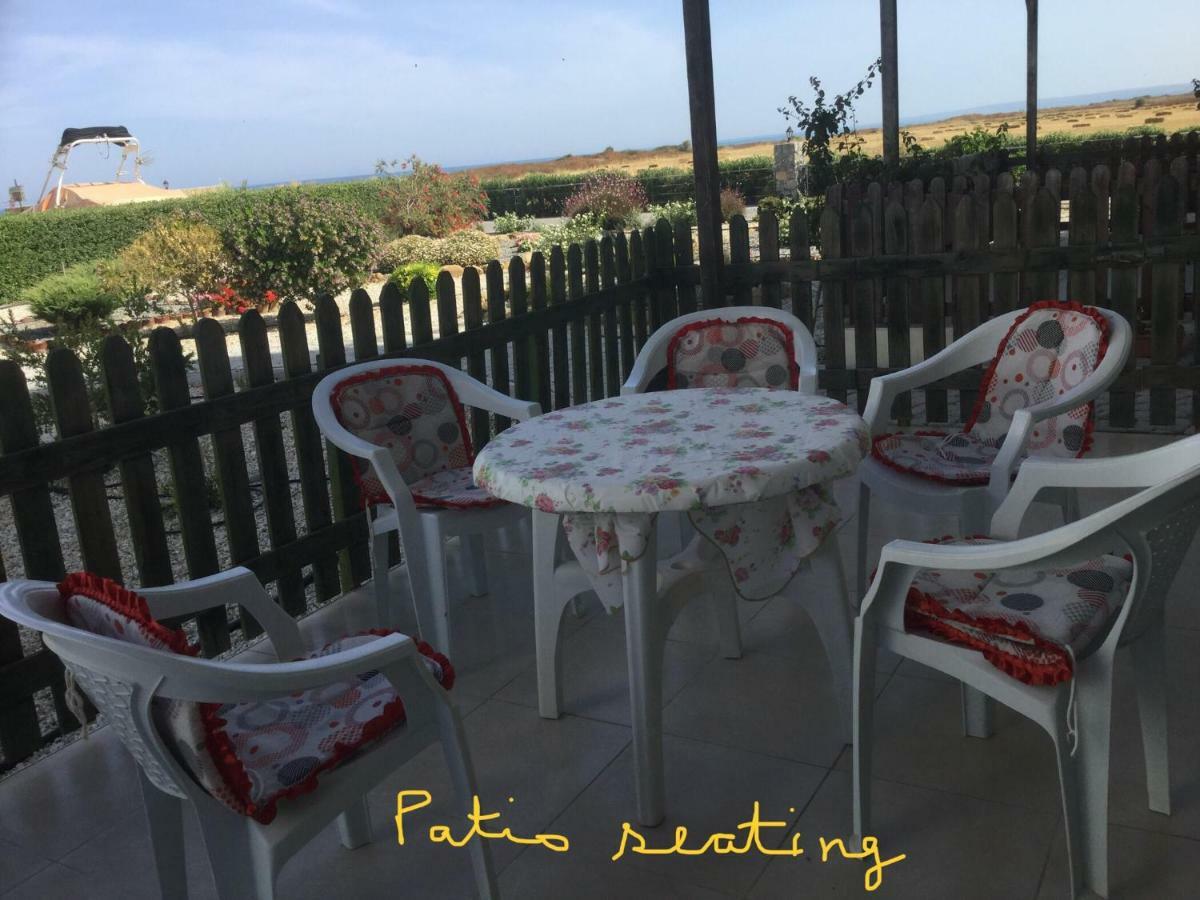 Aphrodite Beachfront Apartment Gaziveren Dış mekan fotoğraf
